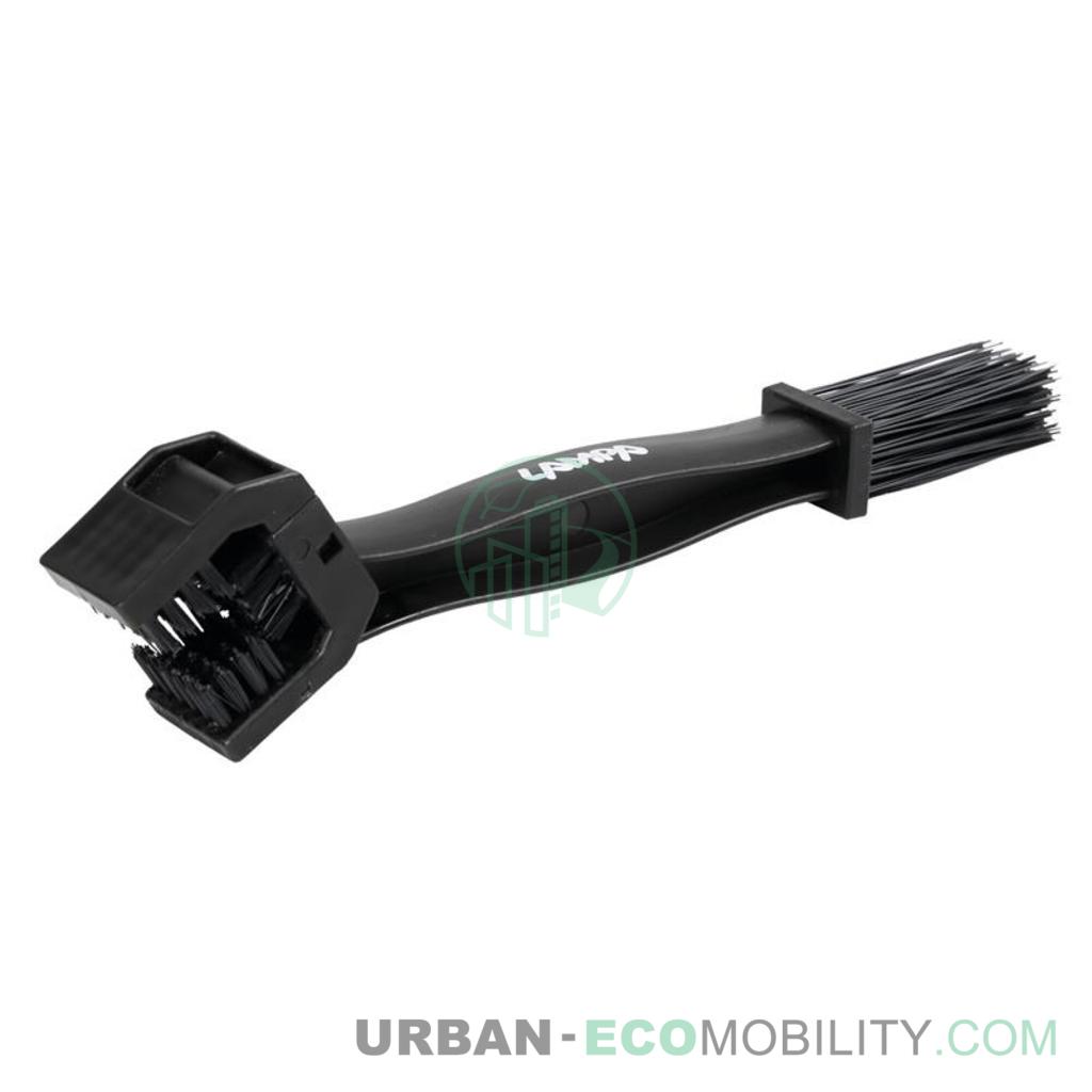 Cleaning brush for bicycle or motorcycle chain - LAMPA