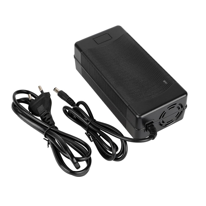 Chargeur trottinettes 54,6V, 6 embouts - HPGAAVD