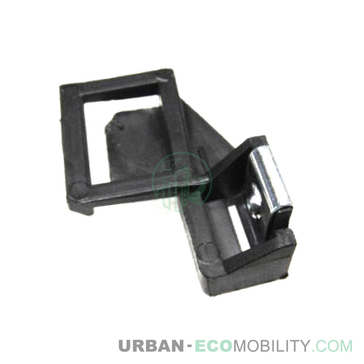 Left rear battery compartment mounting hook - SUPER SOCO